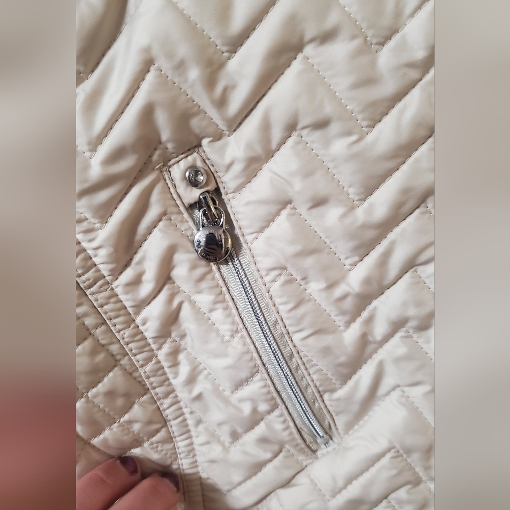 Laundry Puffer - image 4